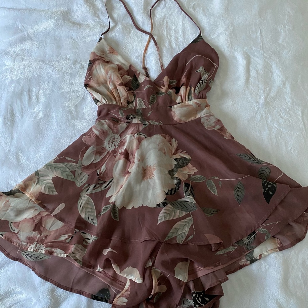 Floral romper 😍💜🌺